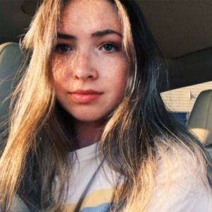 Meet your Posher, Caroline